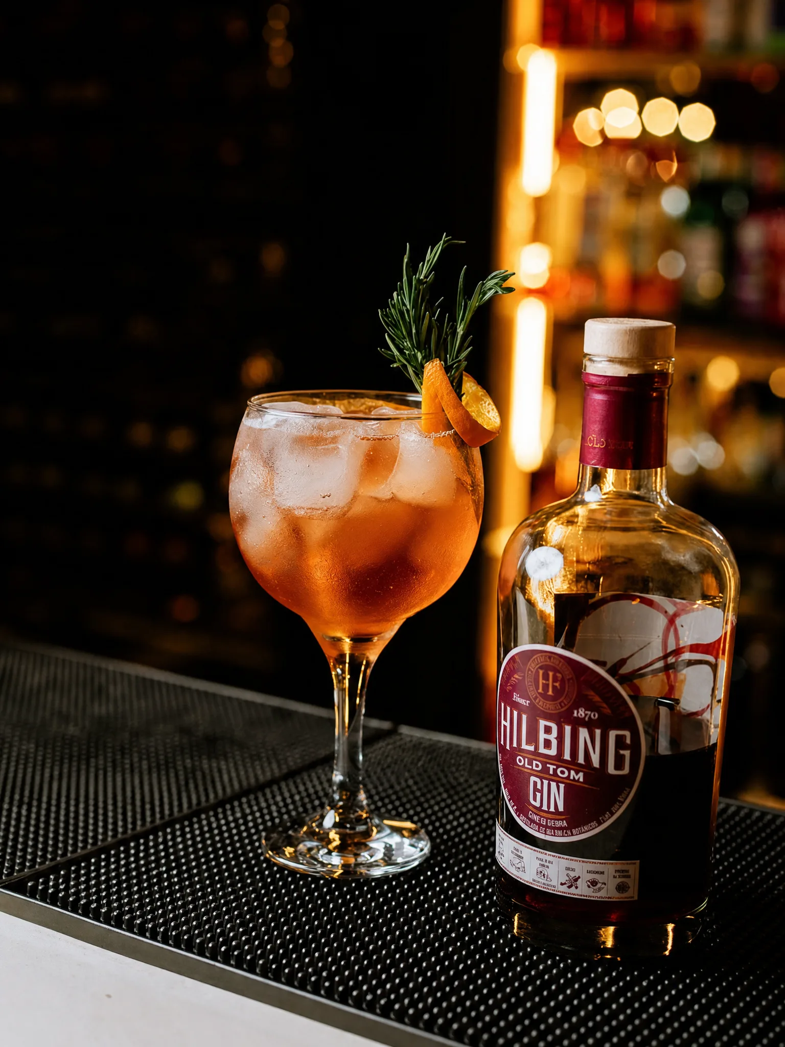 Coctelería de autor con gin tonics premium en Corbó Wine Bar, San Rafael Mendoza