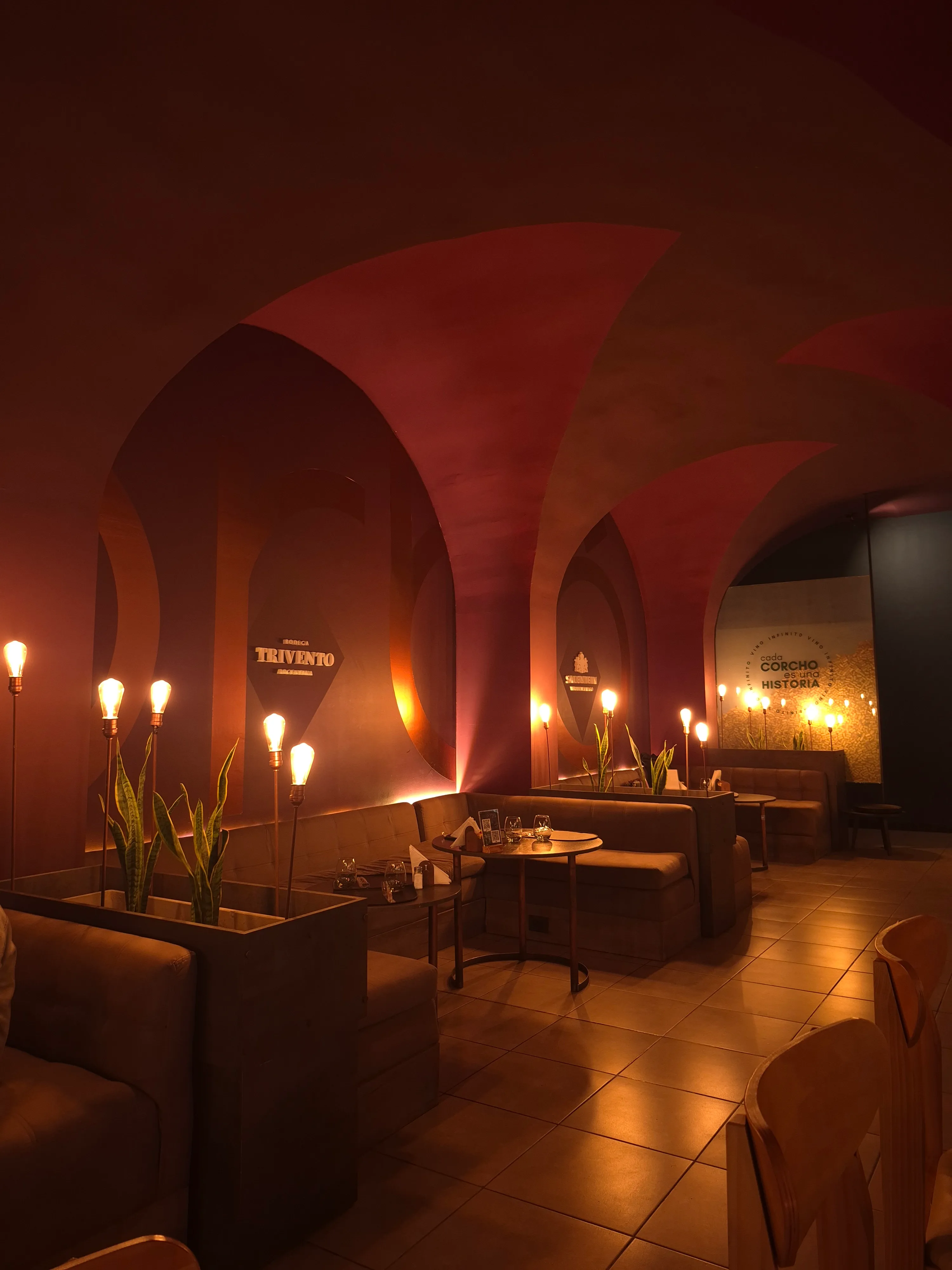 Interior de Corbó Wine Bar